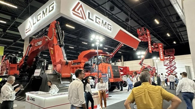 明星产品引领行业革新风潮！南宫ng28重机闪耀巴西展！